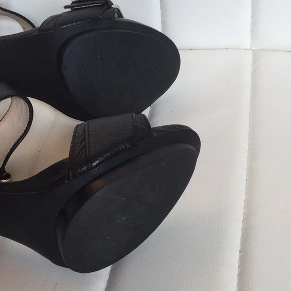 EUC Michael Kors Women's Black 8.5 Heels Sandals - Picture 8 of 15